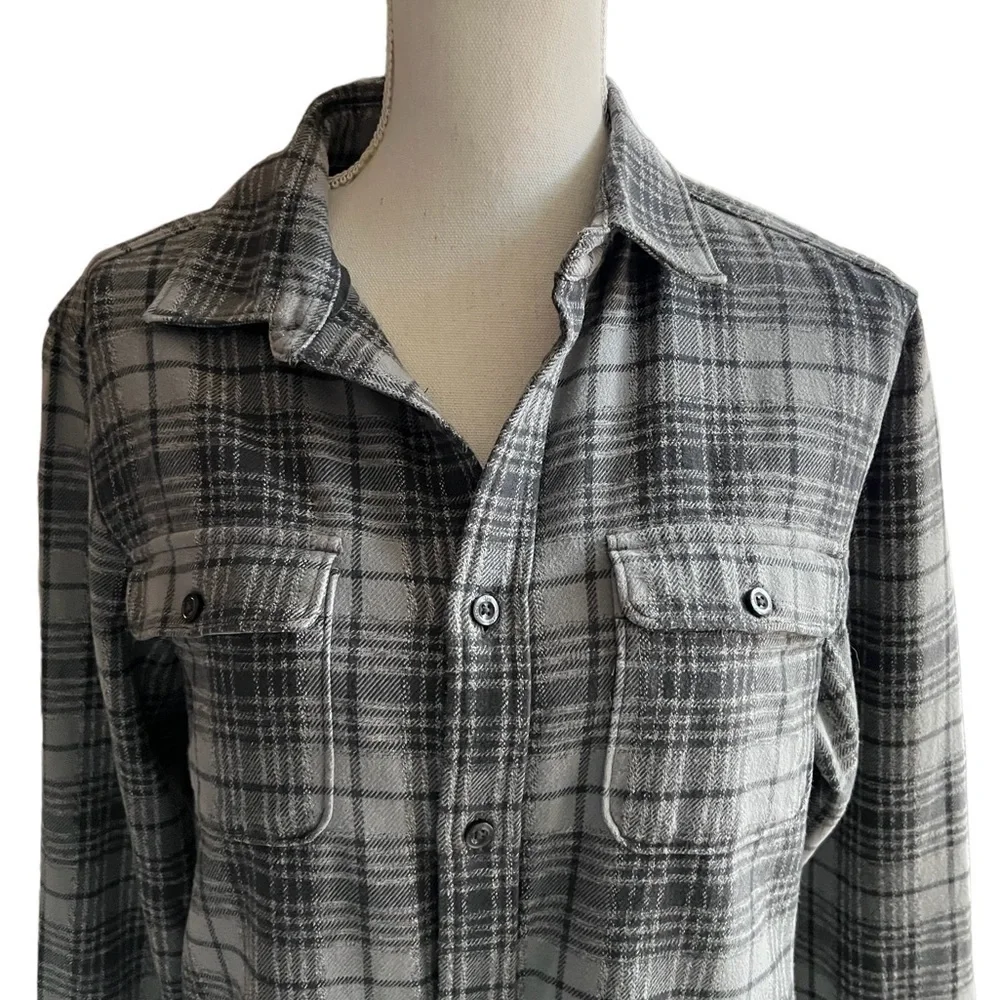 THE NORTH FACE MENS GRAY PLAID SHIRT JACKET SIZE SMALL